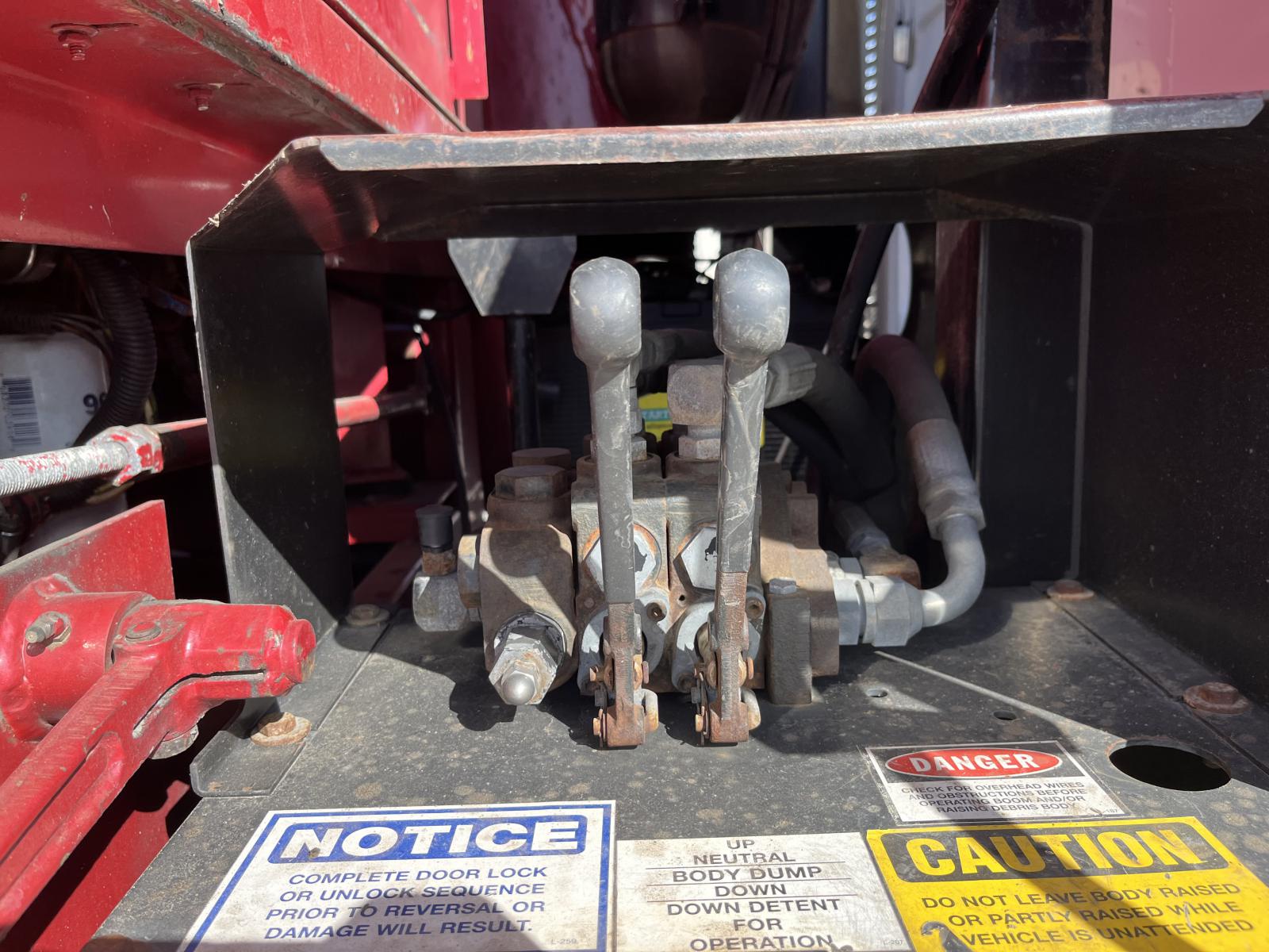 ./imagenes/INVOICE/2019/18054/VACTOR 2110-P1 (10).JPG